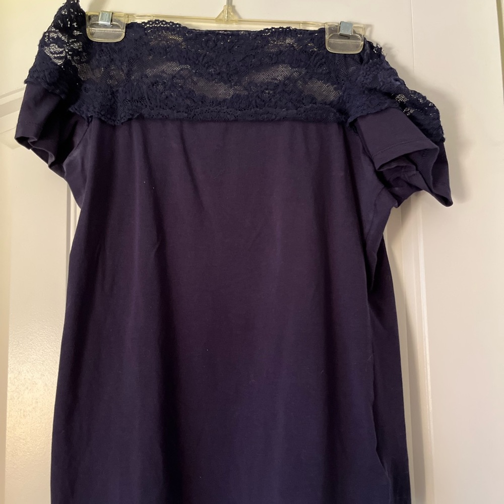 🎆 4 For $25 🎆H&M Off the Shoulder Lace Blouse
